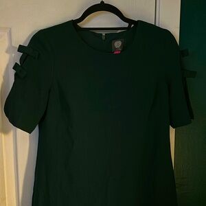 Vince Camuto, Size 6 Dress with bow stitched on the arms.